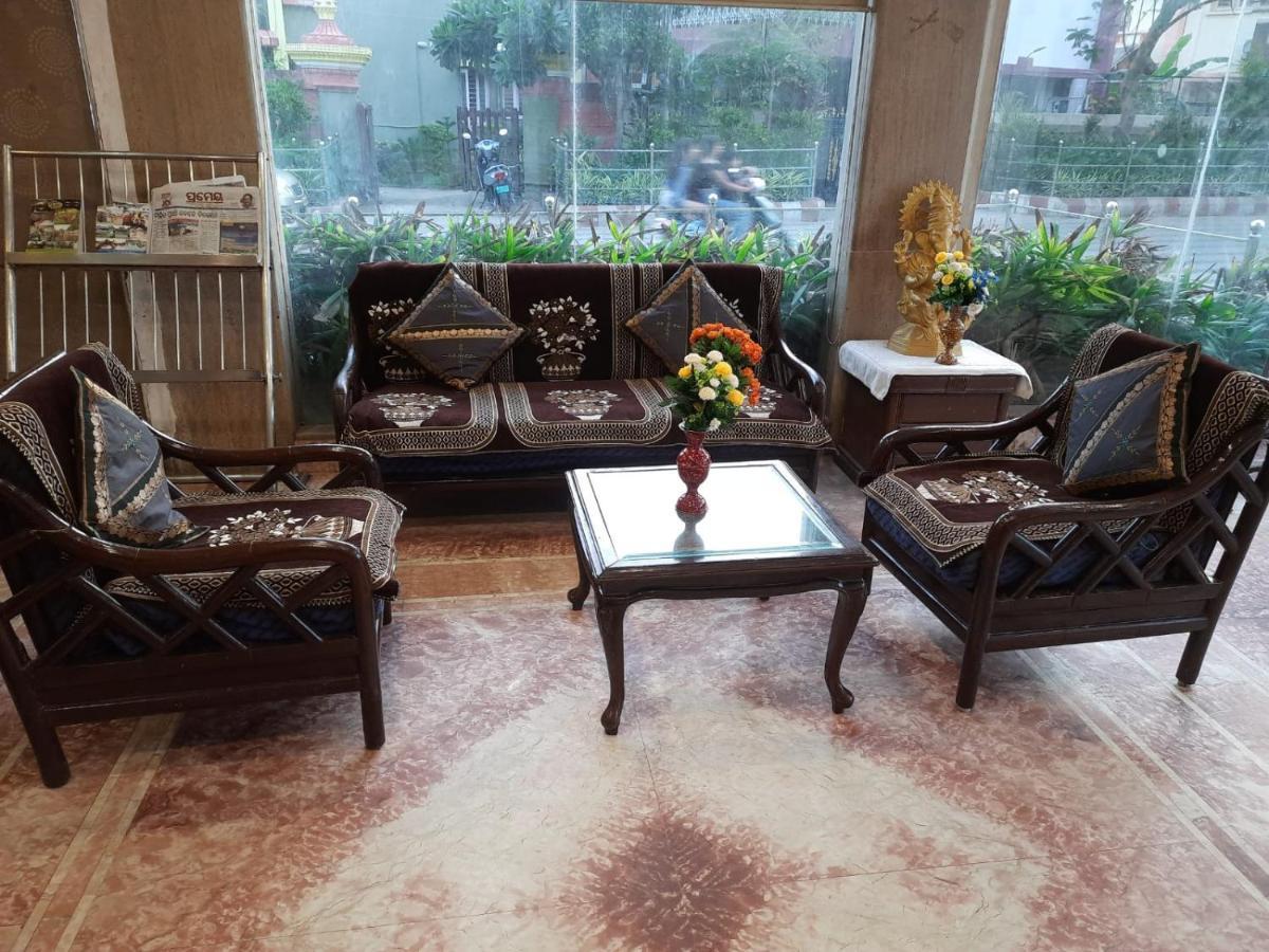 Hotel Surya Beach Inn Puri Dış mekan fotoğraf