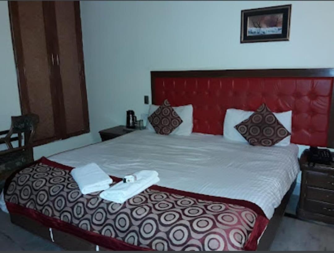 Hotel Surya Beach Inn Puri Dış mekan fotoğraf